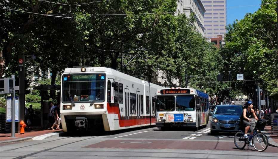 Issue Brief | Aligning Transportation Planning with State Climate Goals