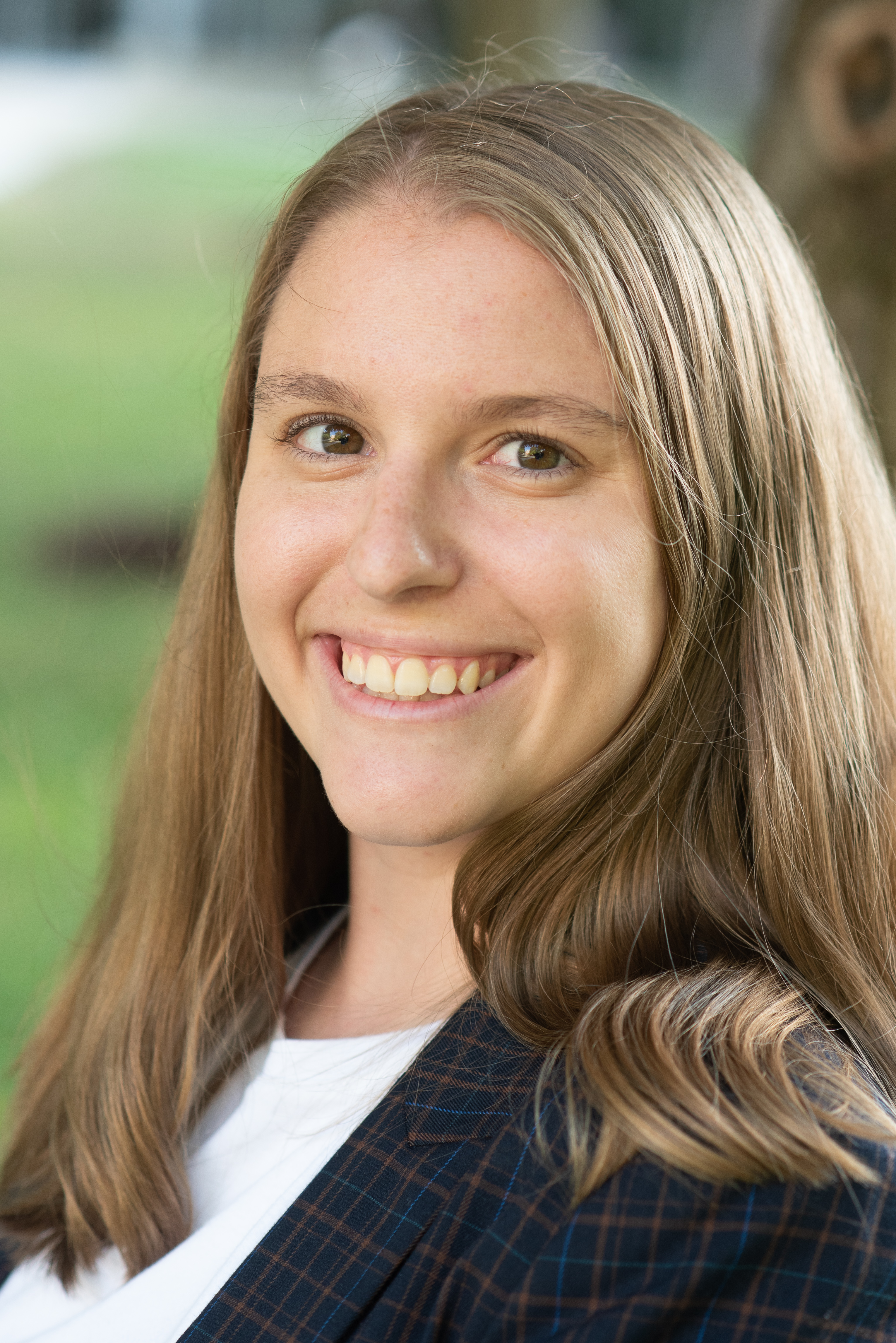 Emma Cross